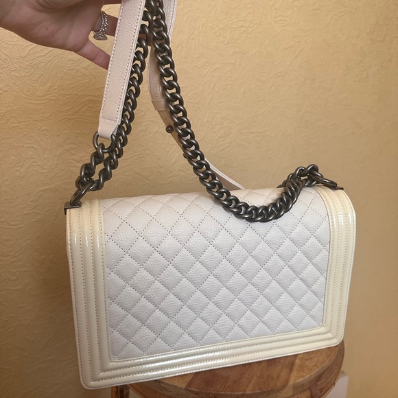 Sold - Picture 3 of 11